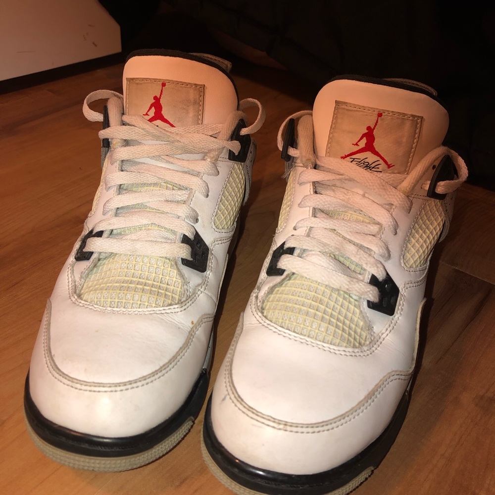 Air Jordan Retro IV 4 ‘Cement’ Size 7y